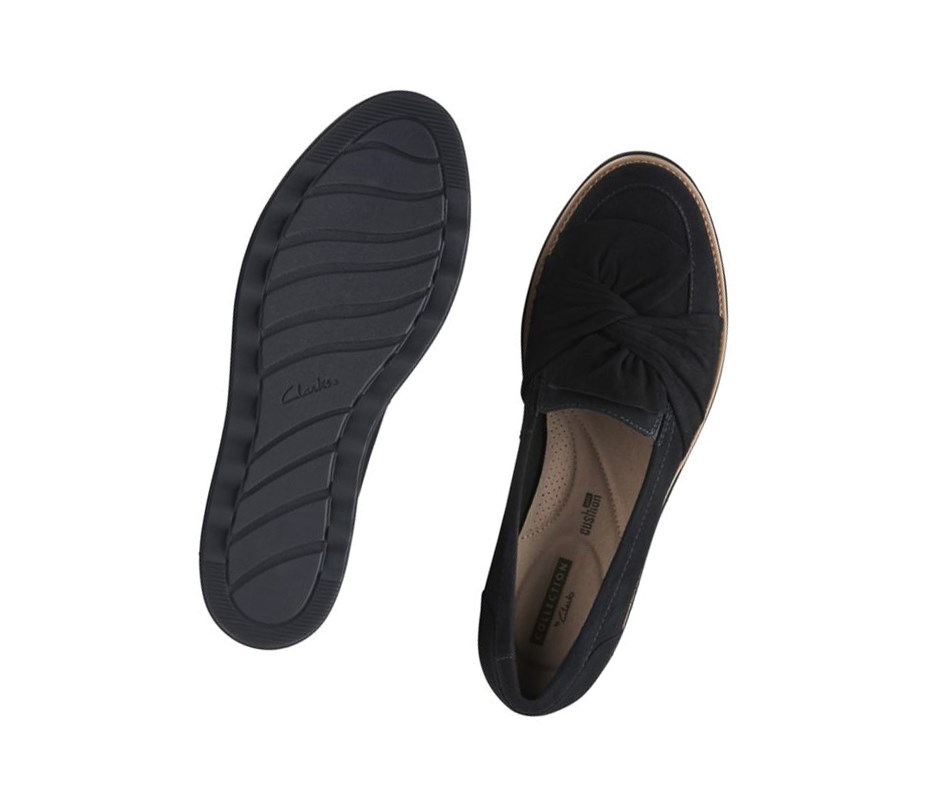 Clarks Sharon Dasher Wildleder Weite Fit Slip On Schuhe Damen Schwarz | AOJZ80439
